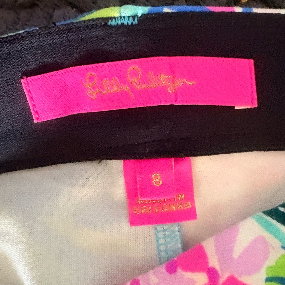 Lilly Pulitzer Cropped Floral pants in Blue, Pink & Green size 8 EUC - Picture 3 of 5